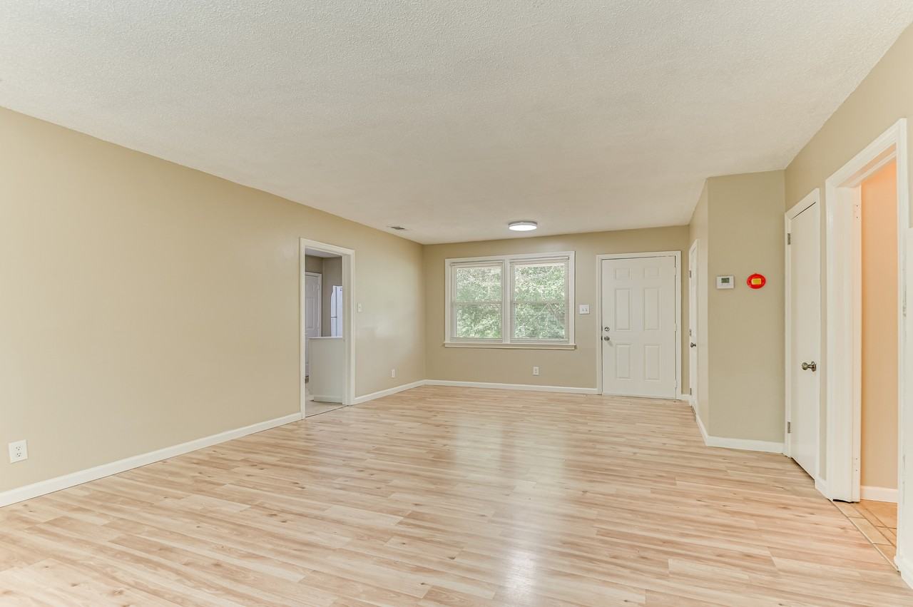 2832 Cornelia Rd #1 - Photo 4 of 33