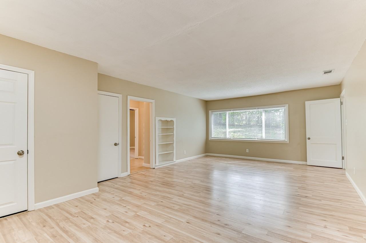 2832 Cornelia Rd #1 - Photo 5 of 33