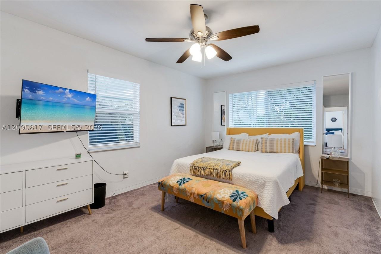 1238 Nw 57th St - Photo 4 of 18