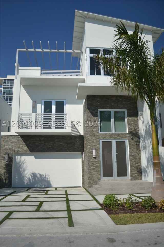 8241 Nw 34th Dr - Photo 2 of 24