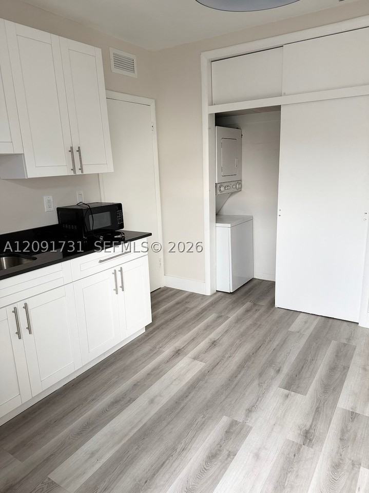 101 Nw 62nd Ct #A - Photo 6 of 7