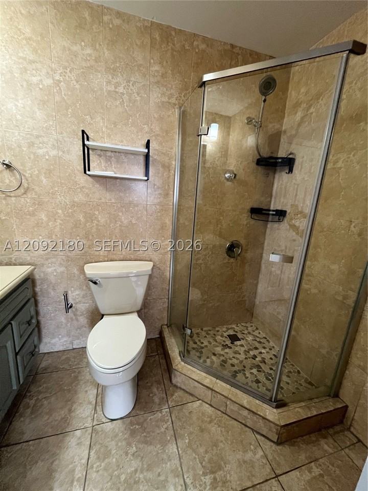 11512 Sw 6th St - Photo 6 of 15