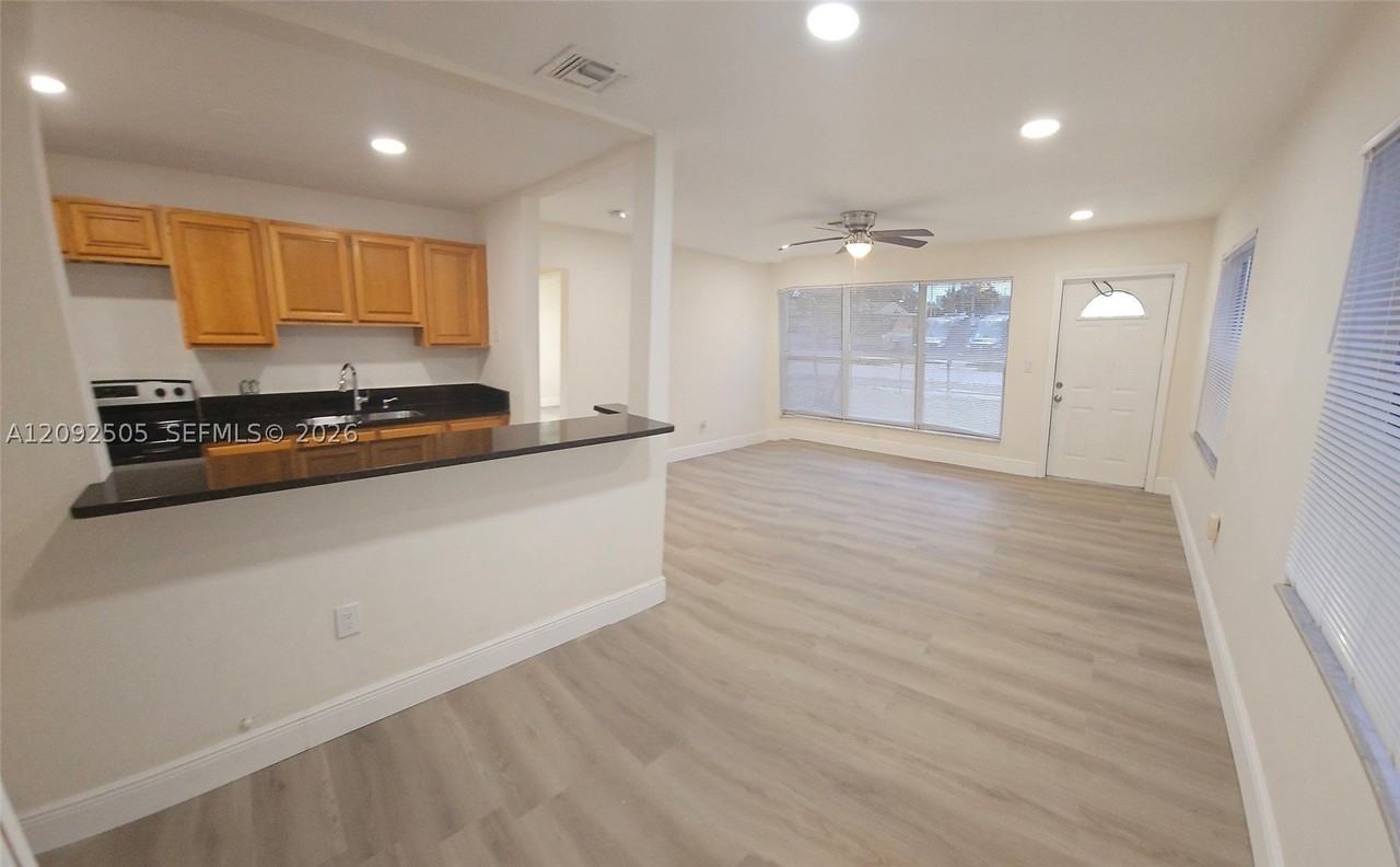 2111 Wiley Ct #2111 - Photo 5 of 23