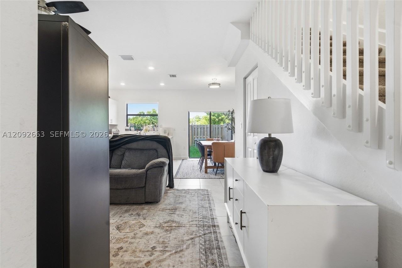 23101 Sw 99th Ave - Photo 3 of 30