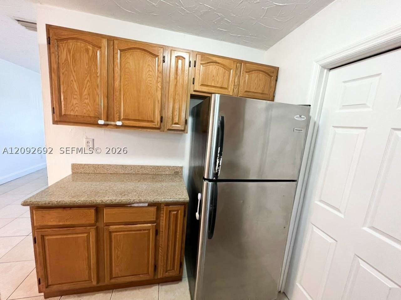 3461 Nw 17th St - Photo 4 of 18