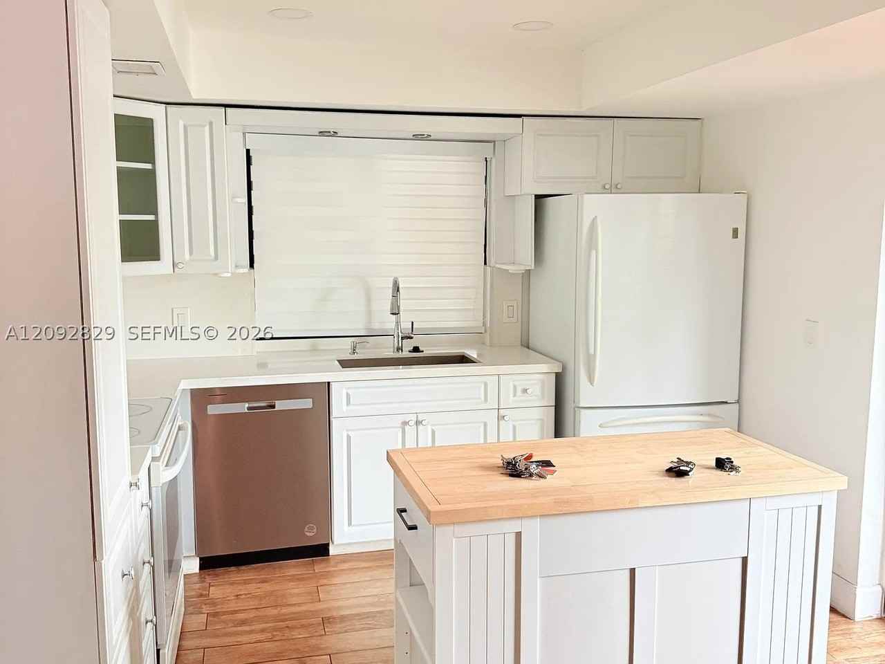 11342 Sw 133rd Pl - Photo 2 of 19
