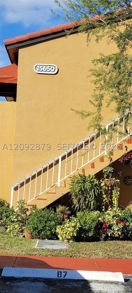15650 Sw 80th St #F208 - Photo 3 of 11