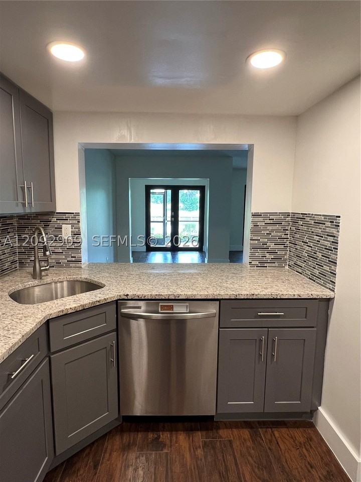 6655 Racquet Club Dr #176 - Photo 3 of 26