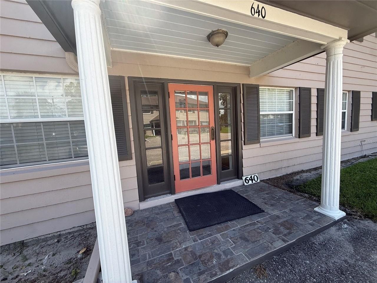 640 Robinhood Dr #C - Photo 2 of 13