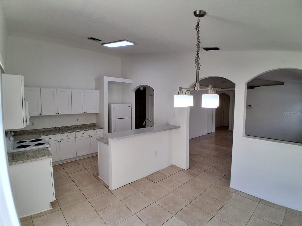 2835 Palm Isle Way - Photo 4 of 26