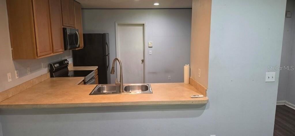 4796 Playschool Dr - Photo 3 of 4