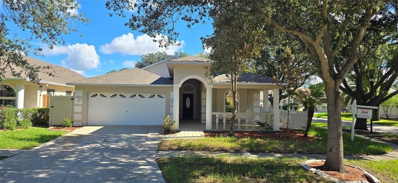 1810 Greystone Heights Dr - Photo 3 of 37
