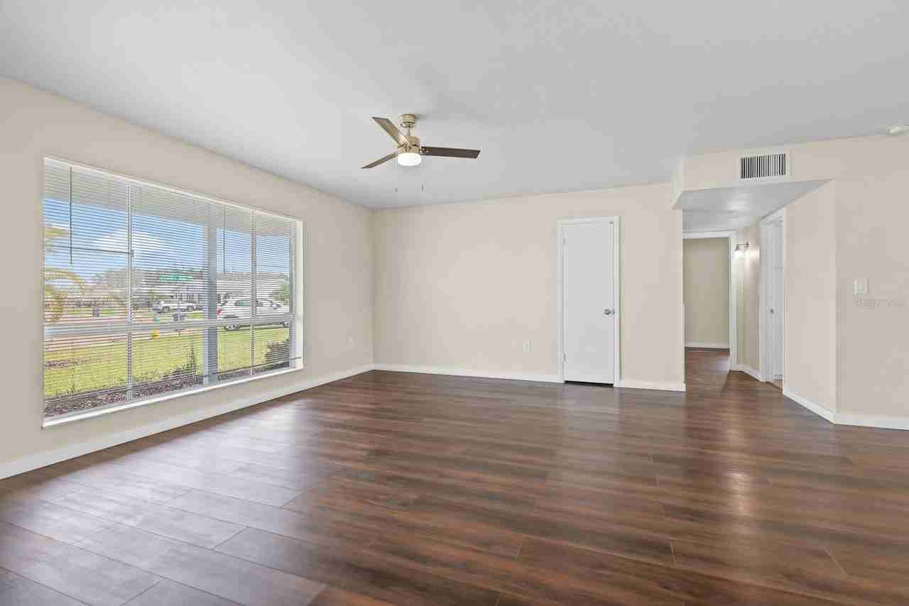 702 Desert Hills Way - Photo 2 of 35