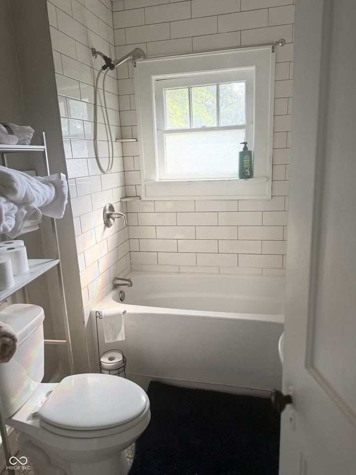 4101 Winthrop Ave - Photo 4 of 17