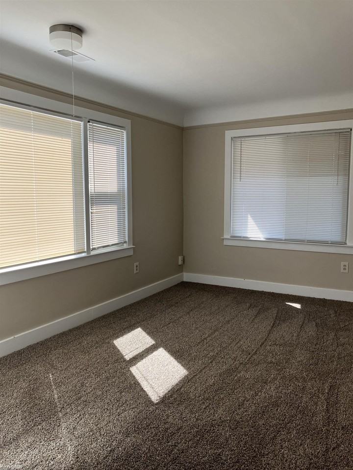 172 N #3 Avenue - Photo 3 of 14