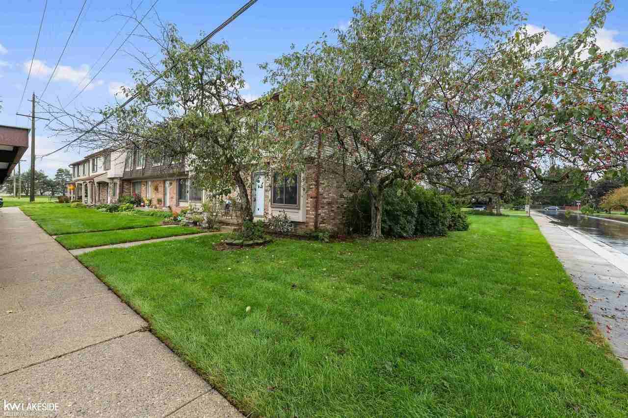 16880 Kingsbrooke Dr - Photo 3 of 20