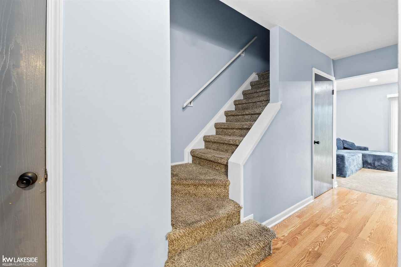 16880 Kingsbrooke Dr - Photo 5 of 20
