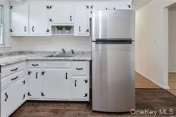 176 Nassau Blvd #1 - Photo 3 of 15