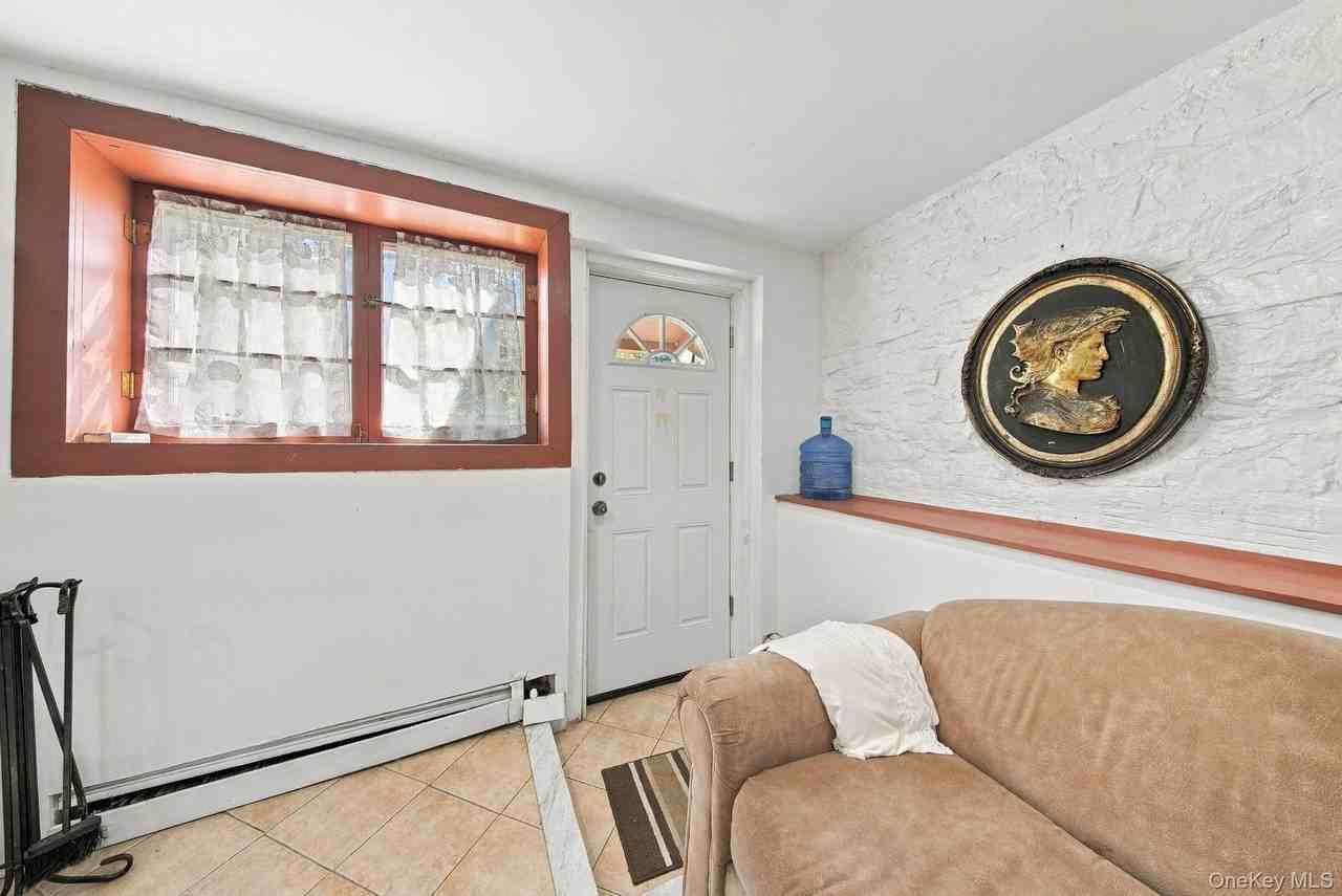 208 White Bridge Rd - Photo 6 of 50