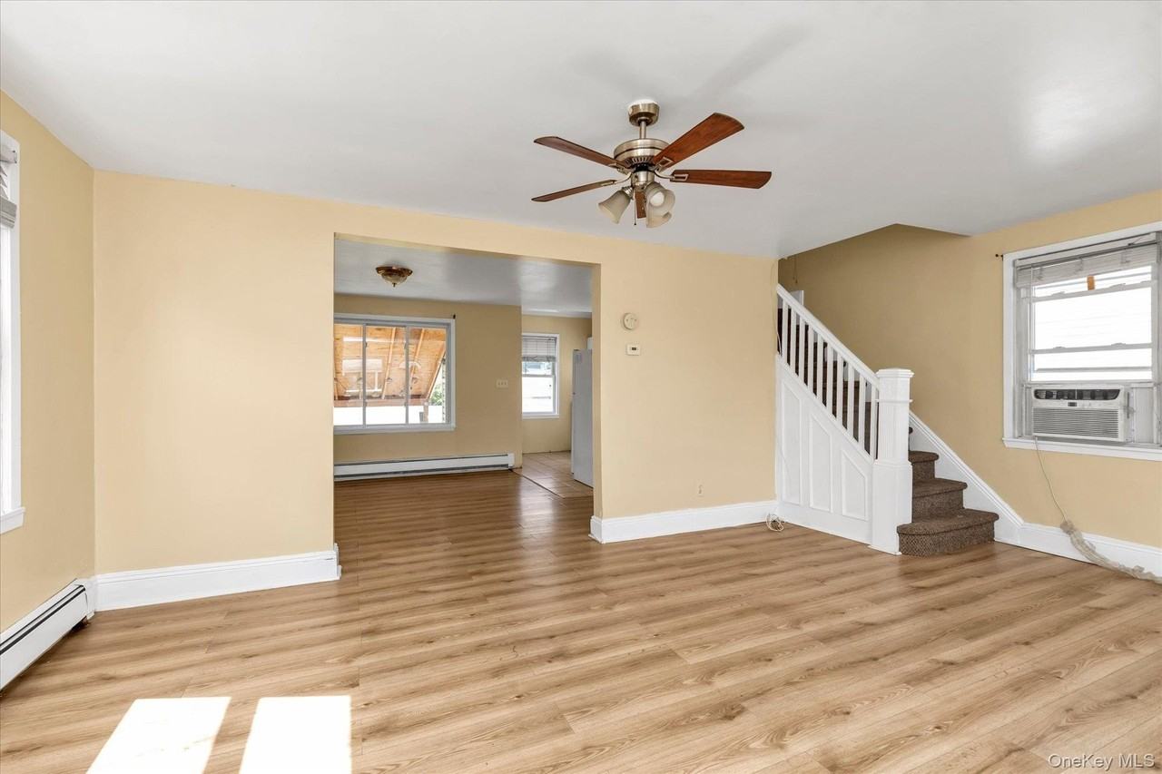46 Derby St - Photo 6 of 19