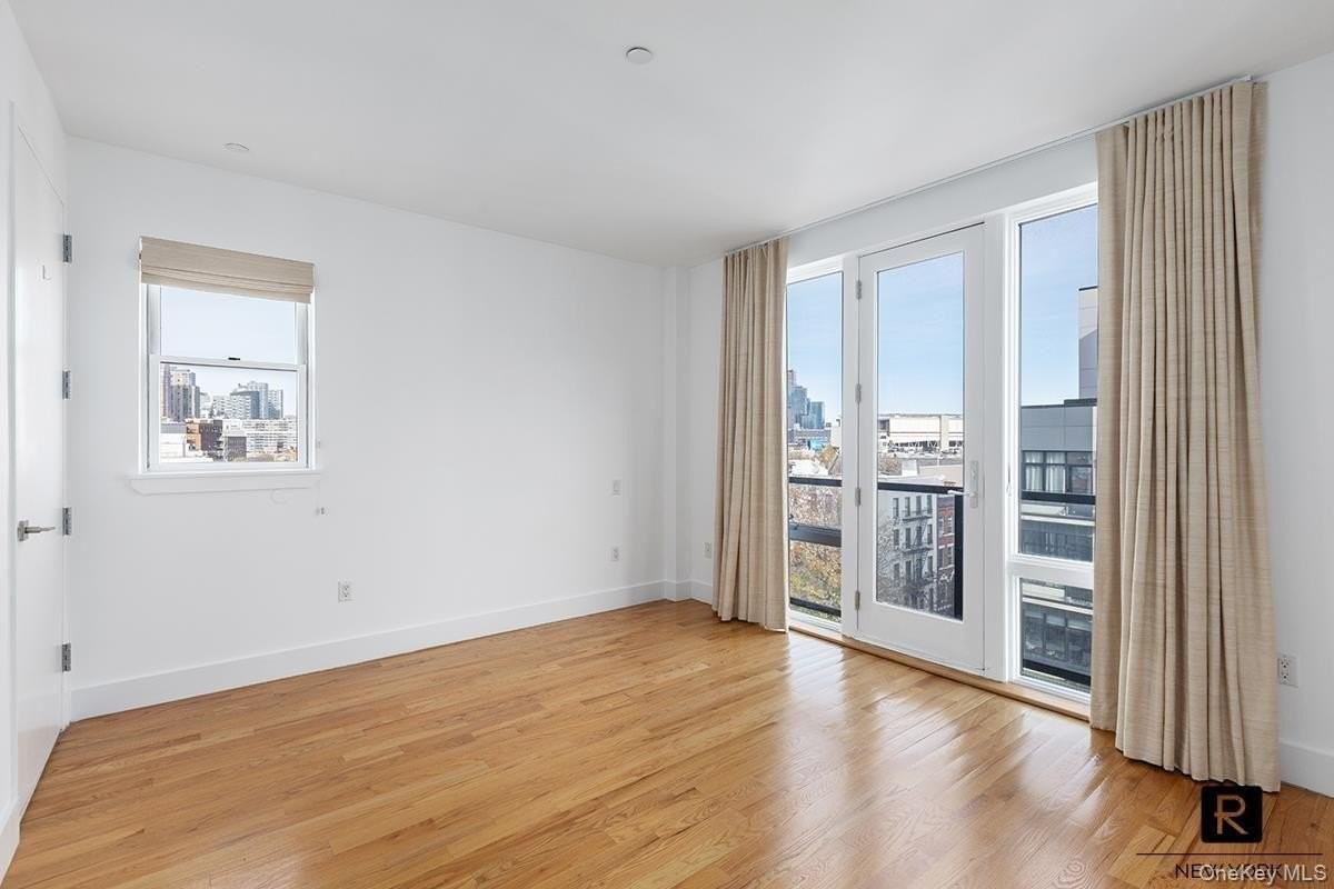 1059 Manhattan Ave #6A - Photo 7 of 13