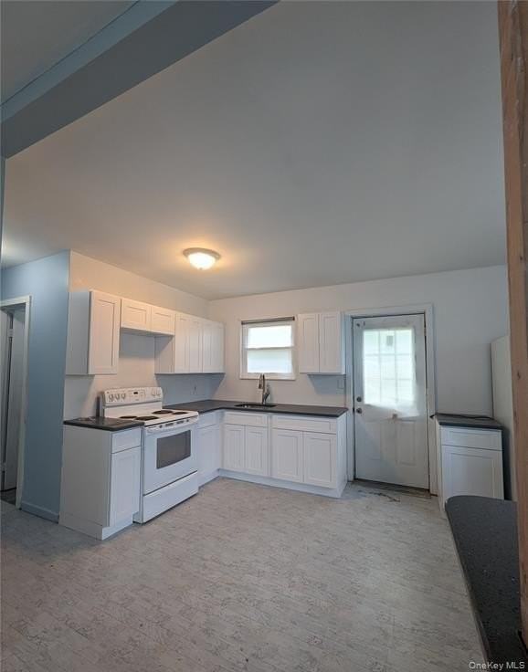 544 Meade Ave - Photo 4 of 11