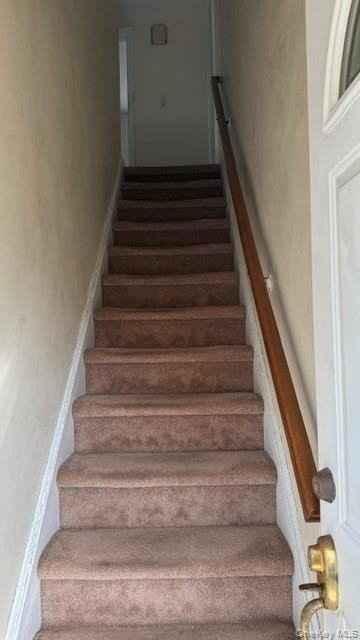 26415 82nd Ave #2ndFL - Photo 4 of 10