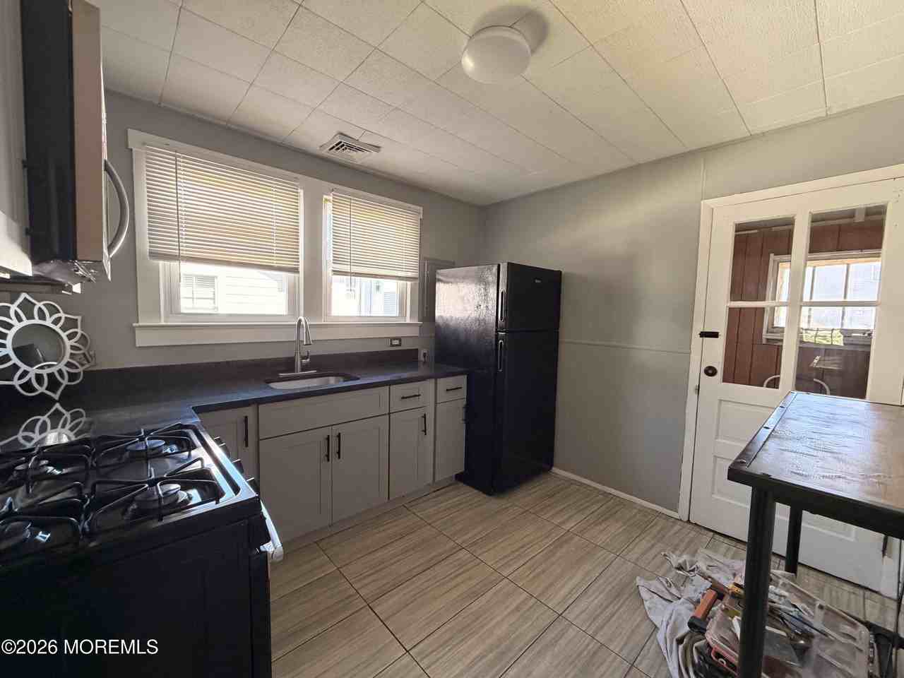 1710 B St #BACK - Photo 5 of 10