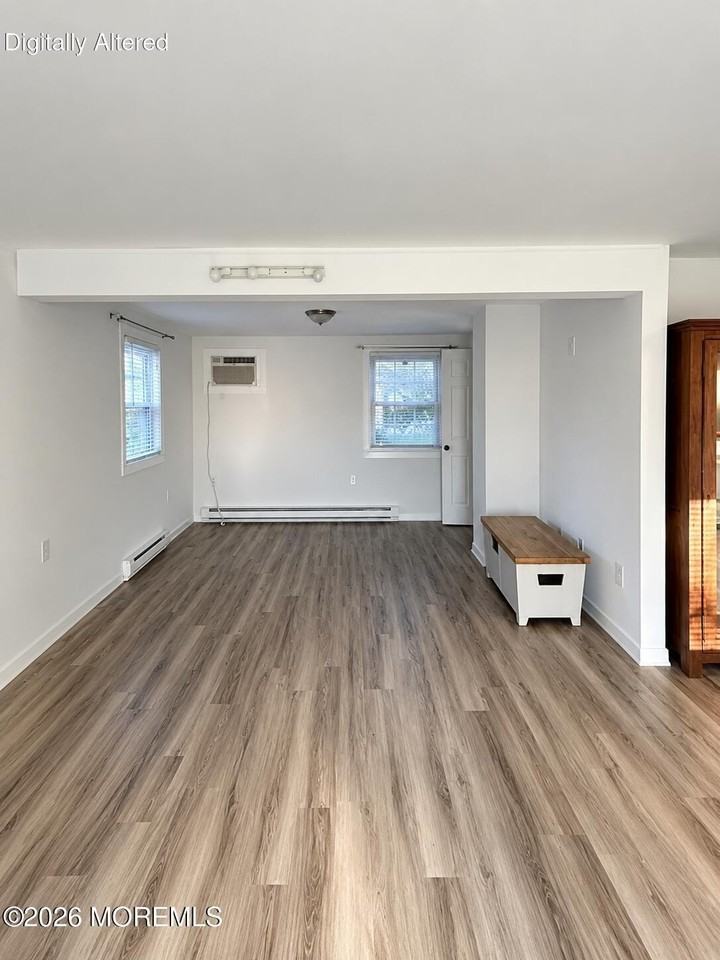 515 West St - Photo 2 of 8