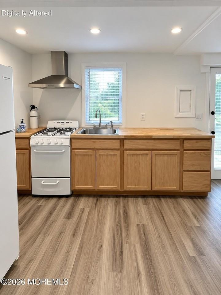 515 West St - Photo 4 of 8