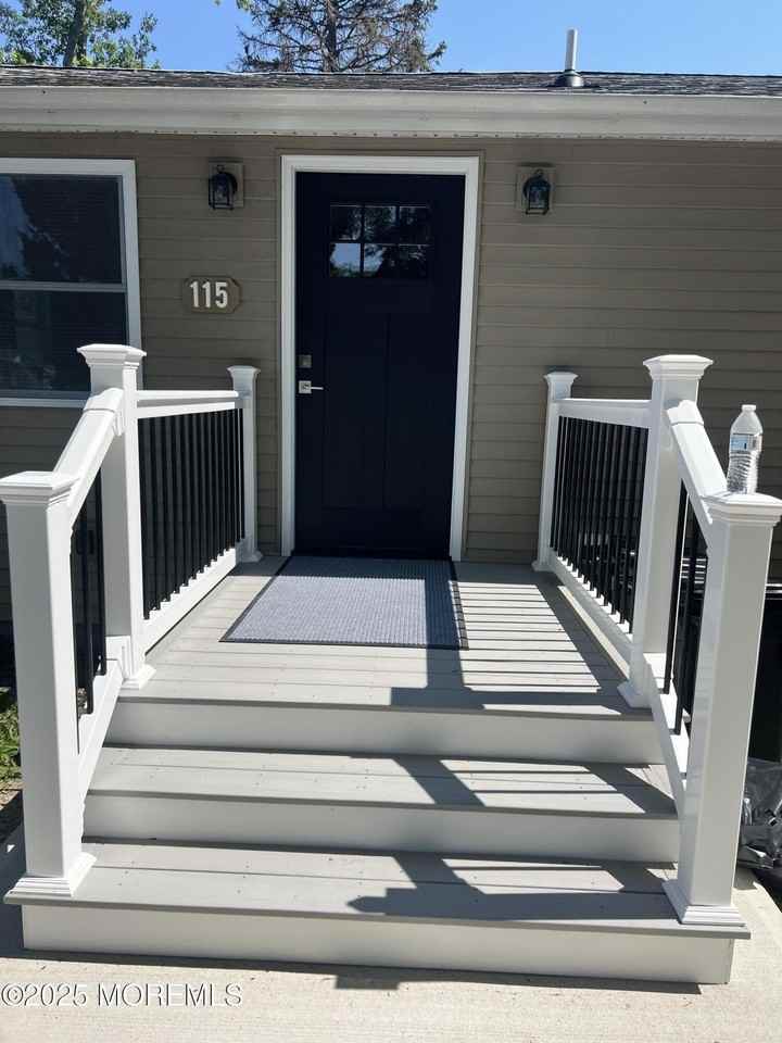 115 Parker Ave - Photo 4 of 19