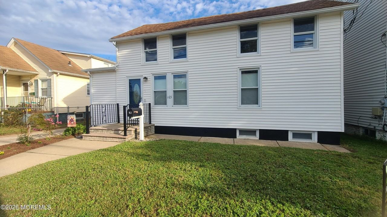 163 2nd St - Photo 2 of 35