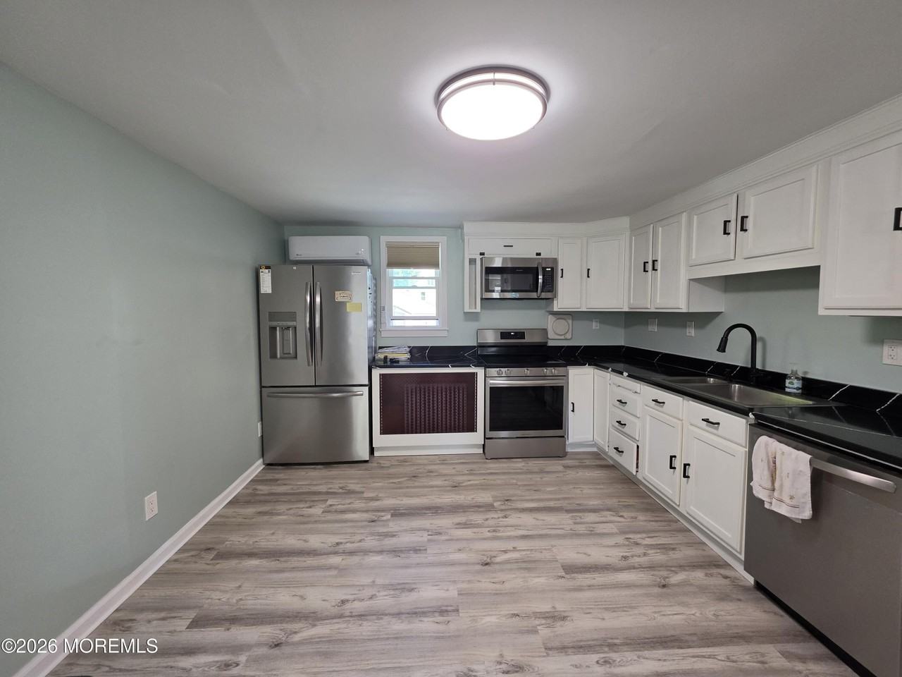 163 2nd St - Photo 7 of 35