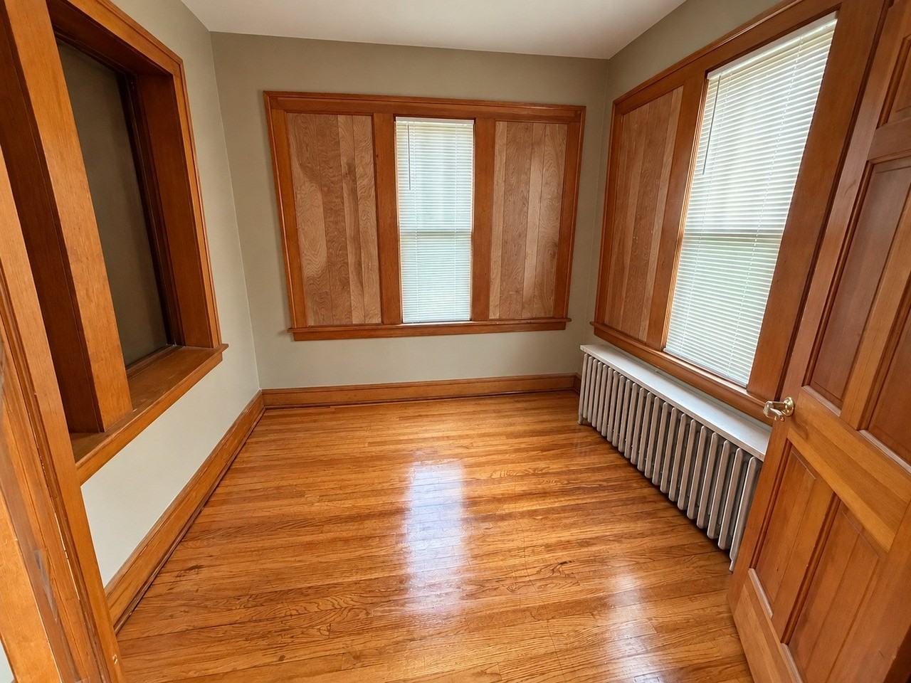 1626 Sheridan Rd - Photo 3 of 22