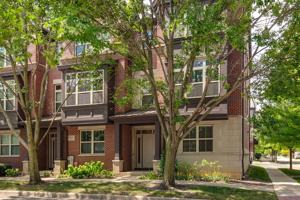 featured image of 726 Summit Ln