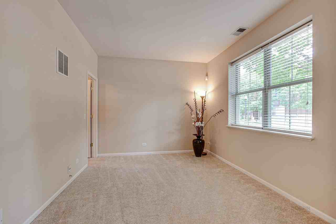 726 Summit Ln - Photo 6 of 28