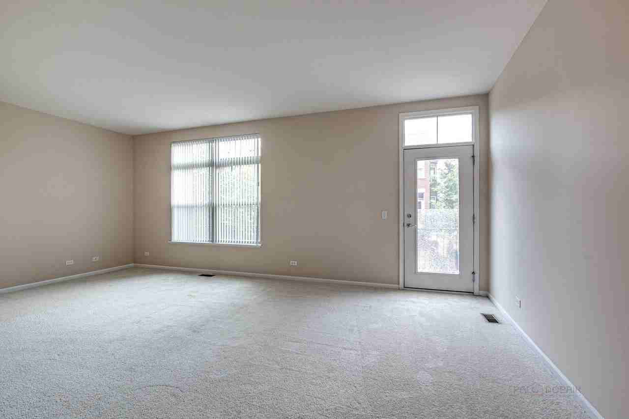 726 Summit Ln - Photo 7 of 28