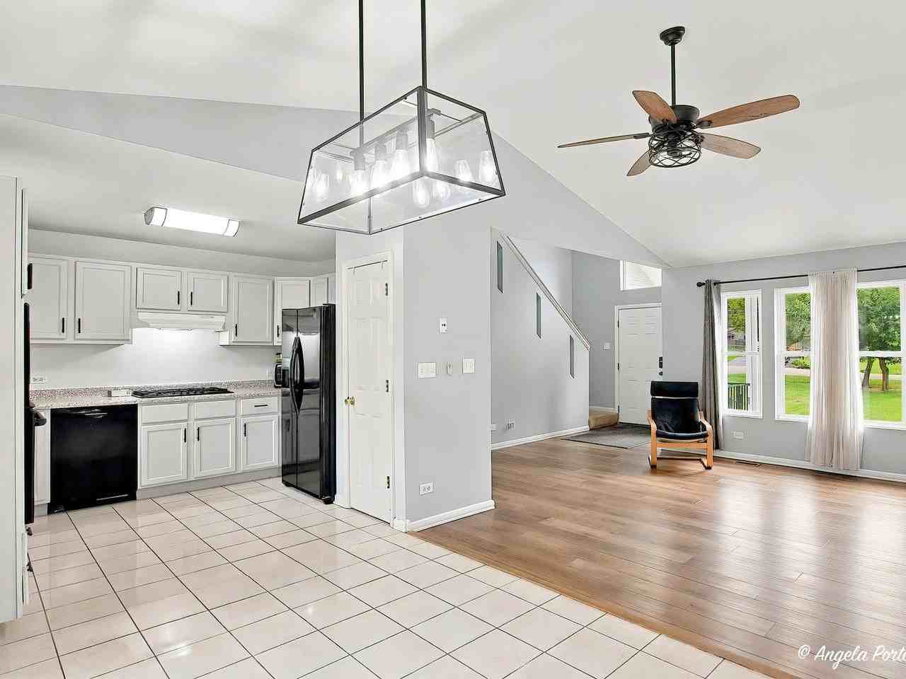 4103 Westwood Dr - Photo 4 of 16