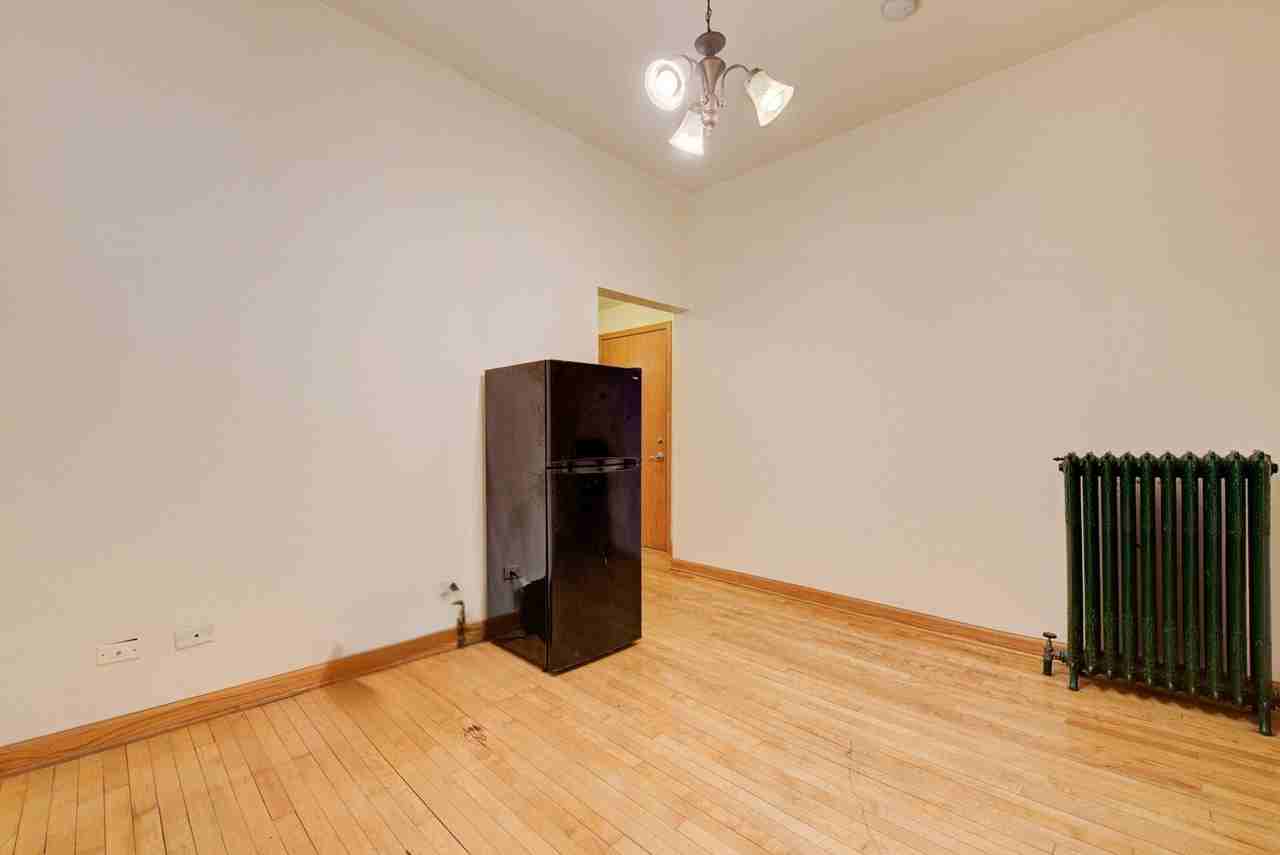 4518 N Sheridan Rd #1E - Photo 4 of 9