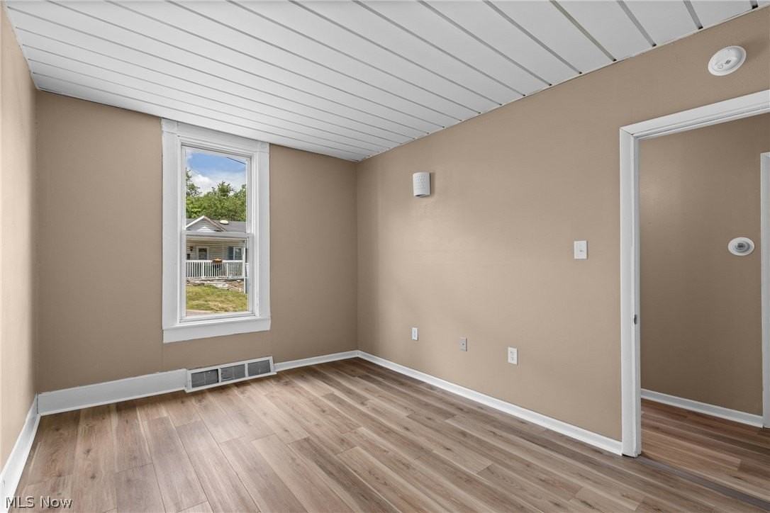 118 Spring Ave - Photo 7 of 20