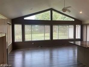 6235 Beverly Ave Ne - Photo 4 of 17