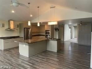 6235 Beverly Ave Ne - Photo 5 of 17