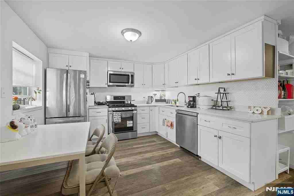 2168 South St #1 - Photo 3 of 12