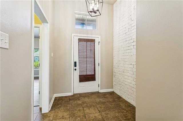 116 Meadow Spring Pl - Photo 3 of 21