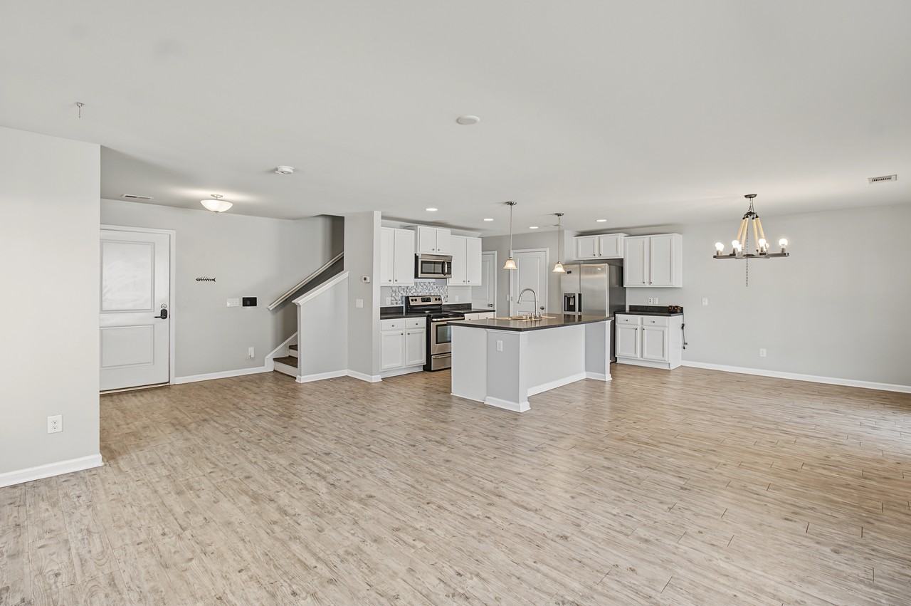 141 Davila St #1 - Photo 3 of 24