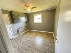 110 N Carter St - Photo 5 of 7