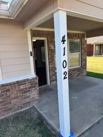 4102 Clark St - Photo 3 of 12