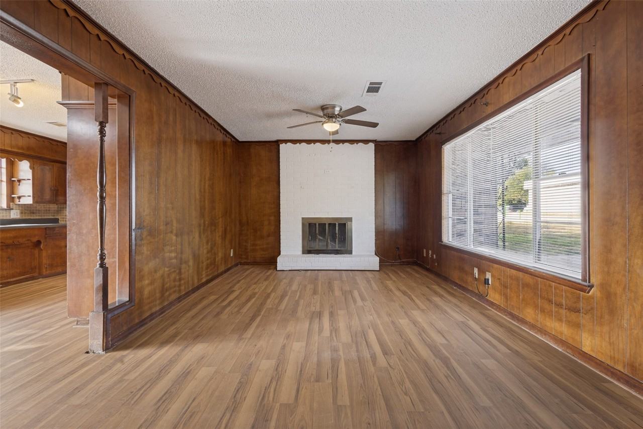 610 S Rike St - Photo 2 of 12