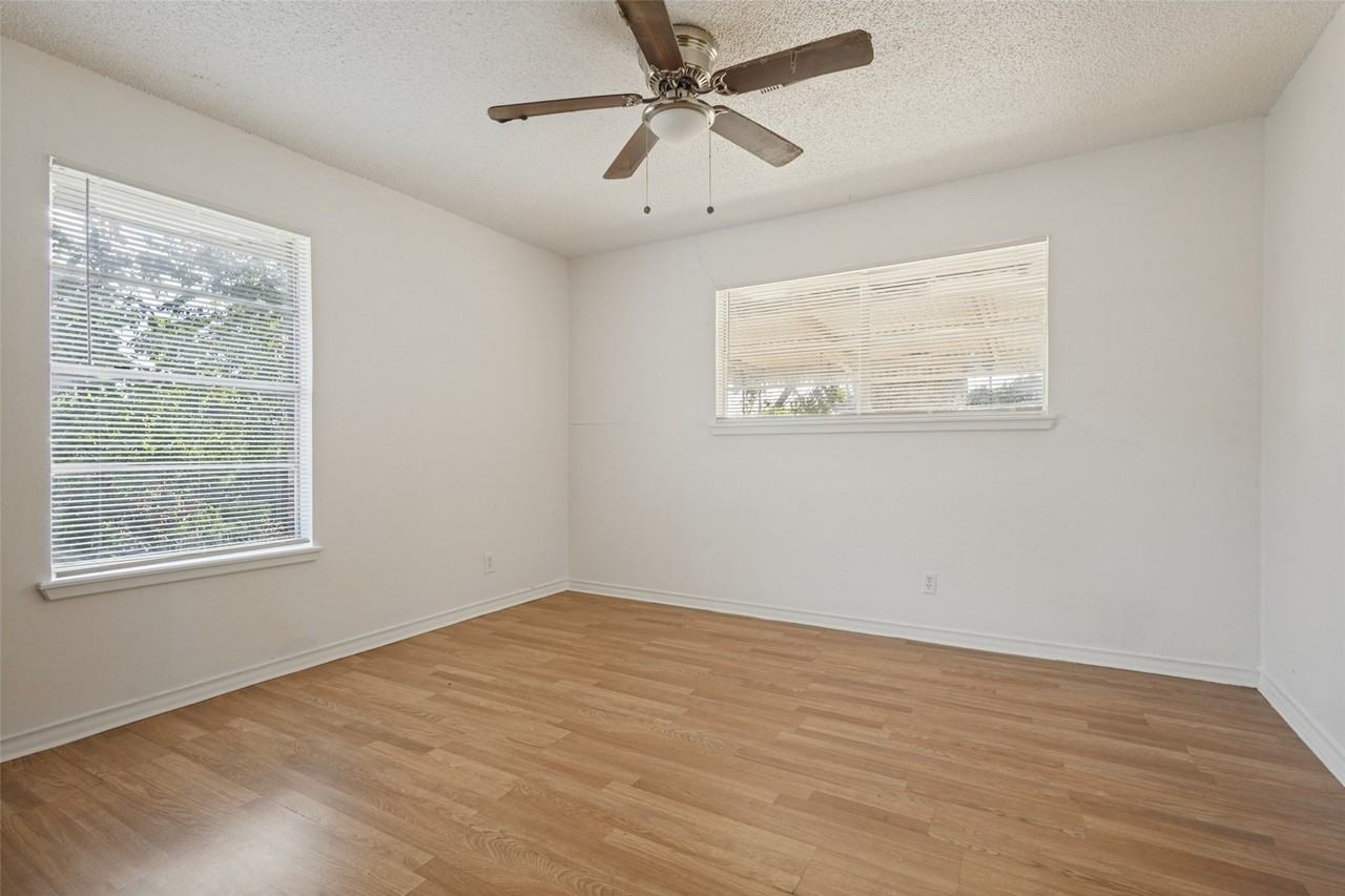 610 S Rike St - Photo 5 of 12