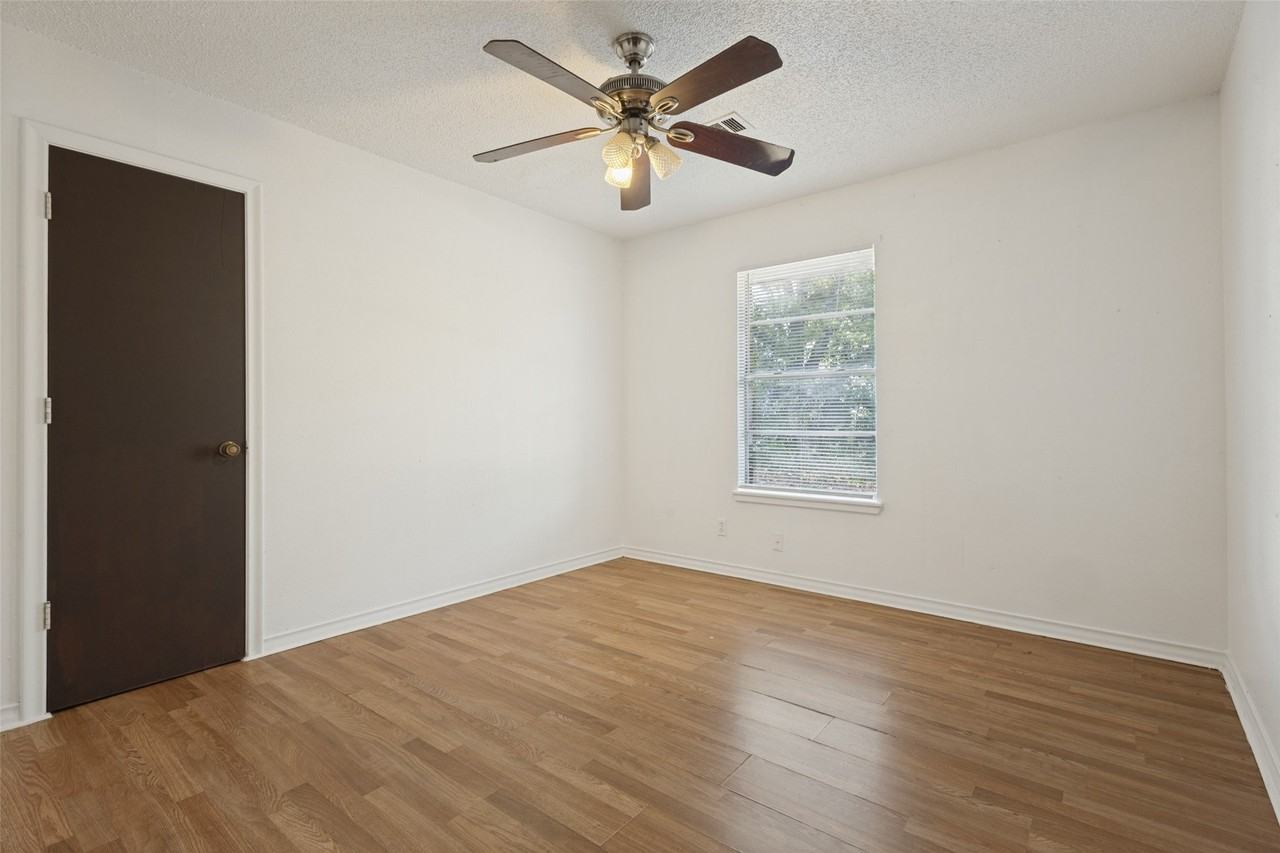 610 S Rike St - Photo 7 of 12
